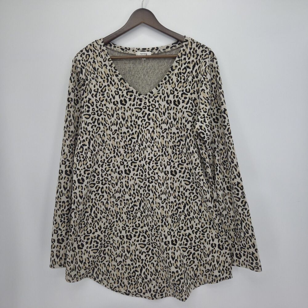 Tyler Boe Womens Leopard Print Long Sleeve Tunic Sweater V Neck Top Size Large